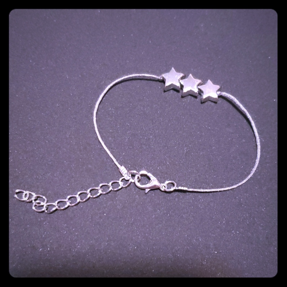 Silver star bracelet simple stylish elegant handma - Picture 1 of 1